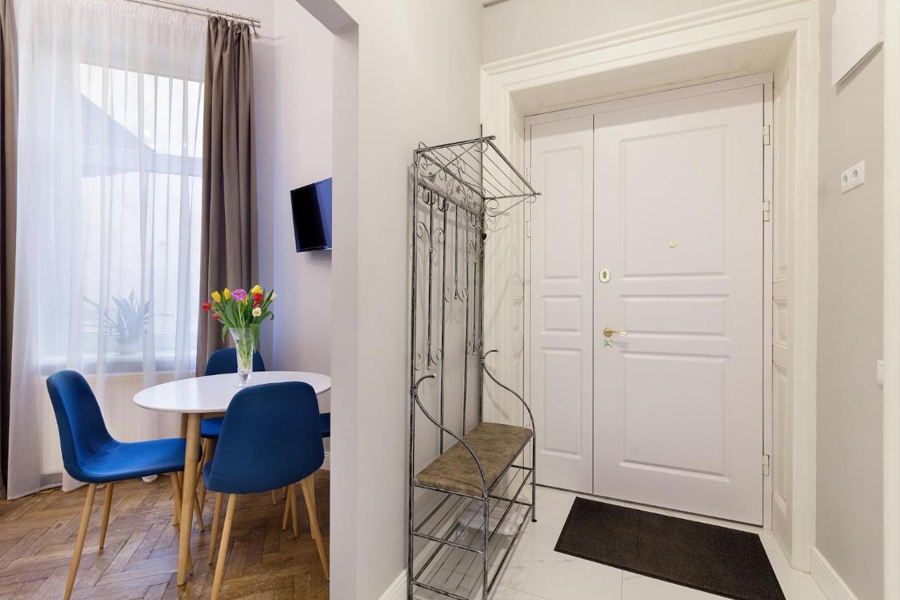 Chopin Apartment In The Center Of Lviv Kültér fotó
