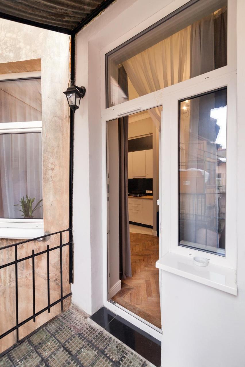 Chopin Apartment In The Center Of Lviv Kültér fotó