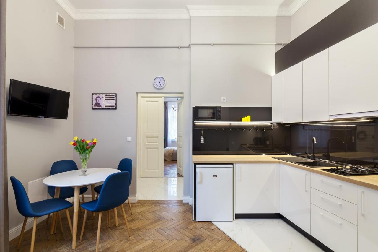 Chopin Apartment In The Center Of Lviv Kültér fotó